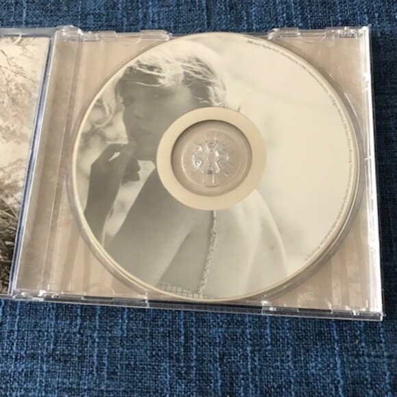 Taylor Swift Folklore CD 📀 - Picture 4 of 4